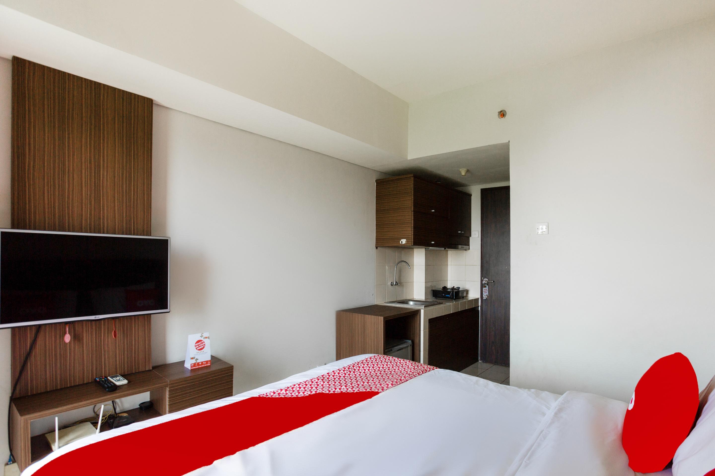 Oyo 2582 Apartemen Serpong Green View Tangerang Exteriör bild
