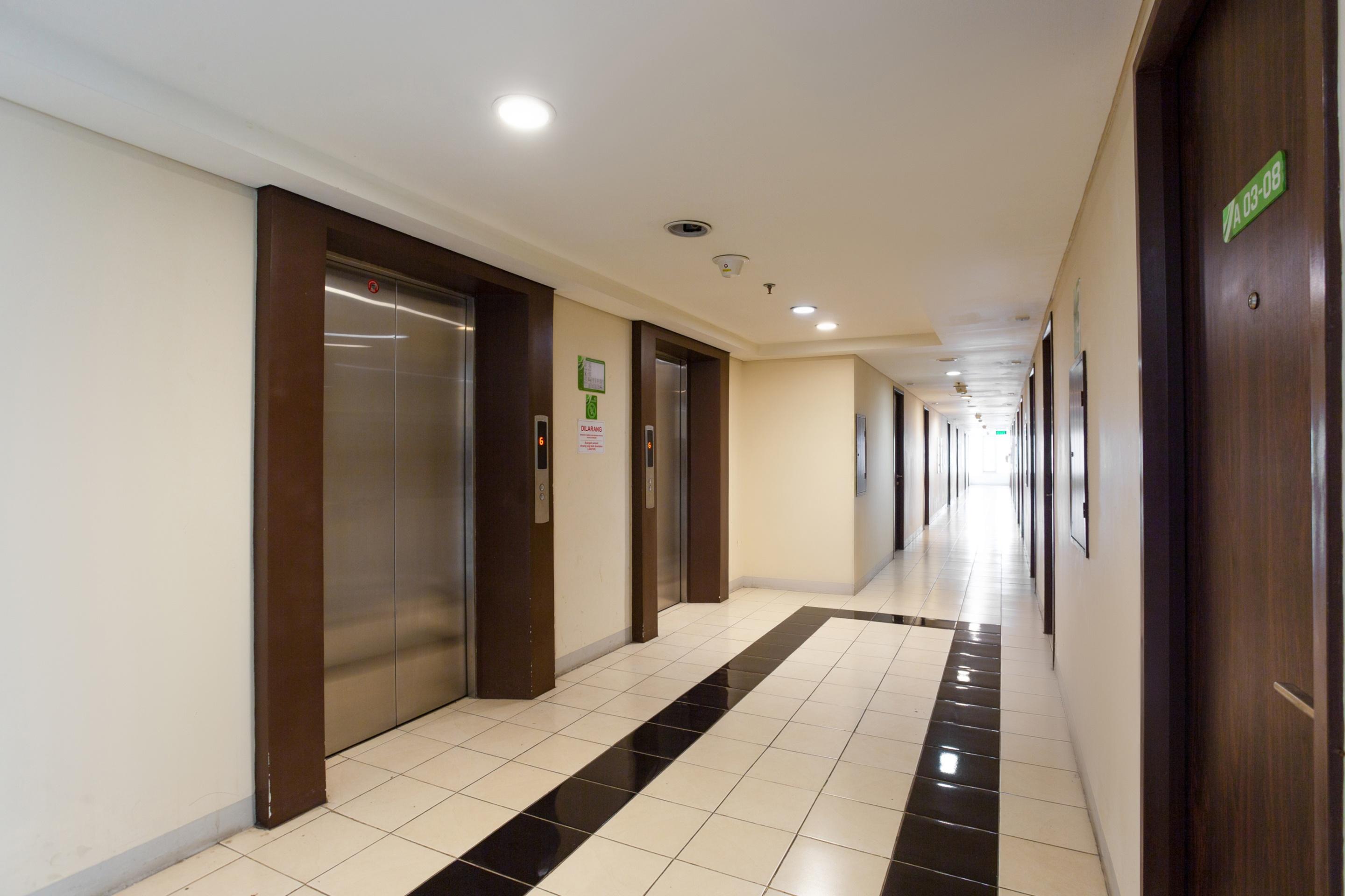 Oyo 2582 Apartemen Serpong Green View Tangerang Exteriör bild
