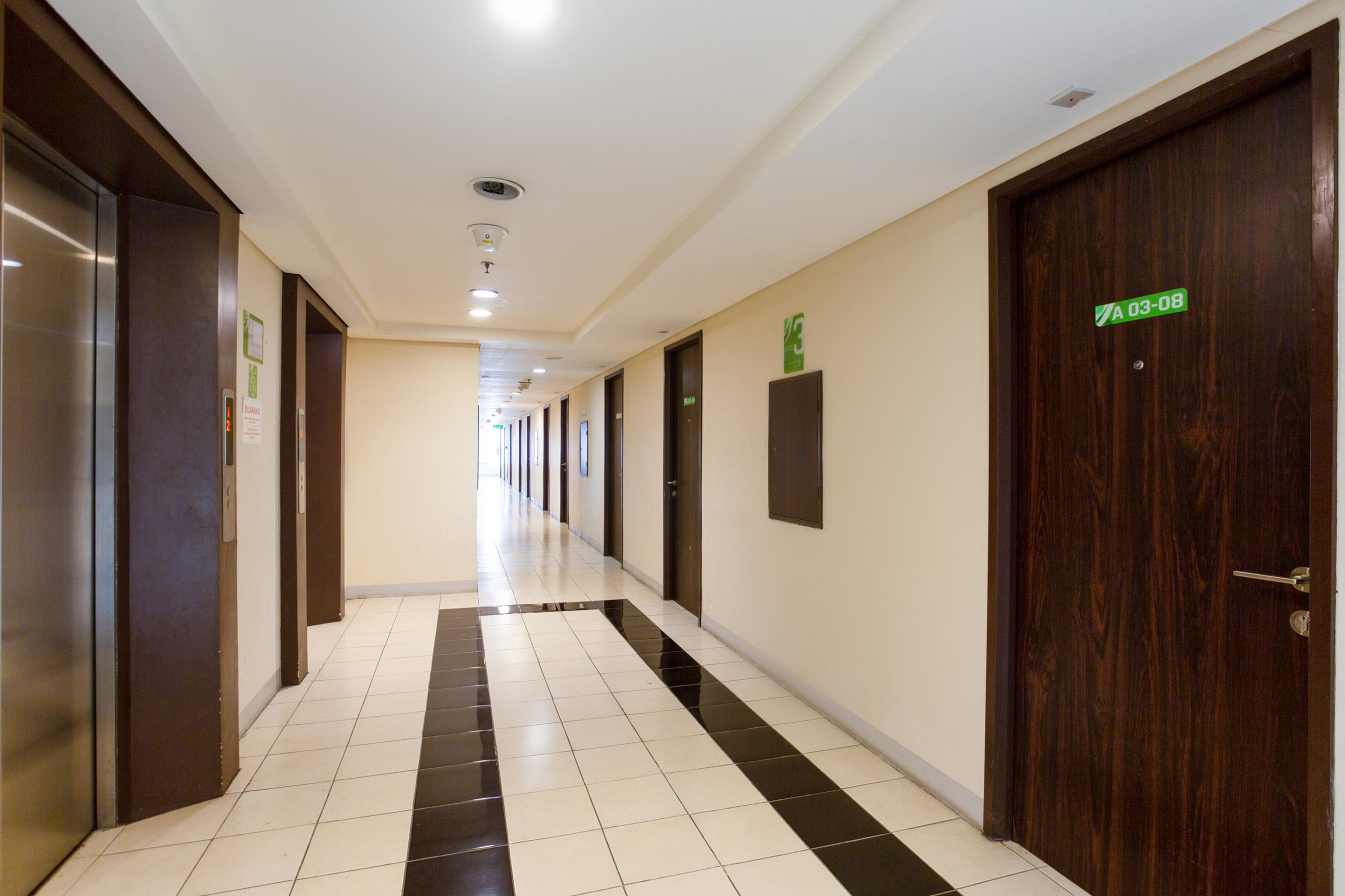 Oyo 2582 Apartemen Serpong Green View Tangerang Exteriör bild